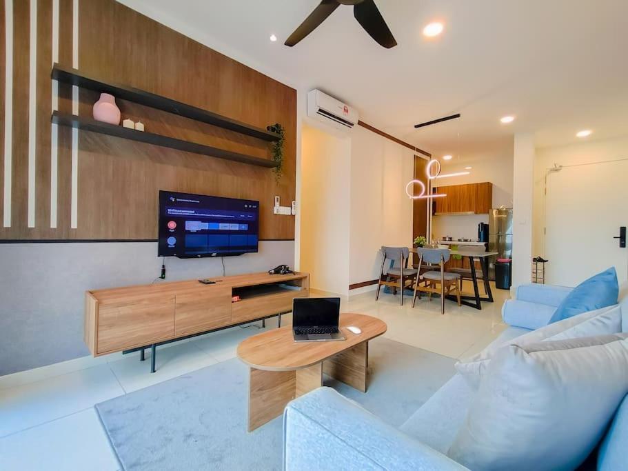 Kenwingston Platz Signature By Manhattan Group