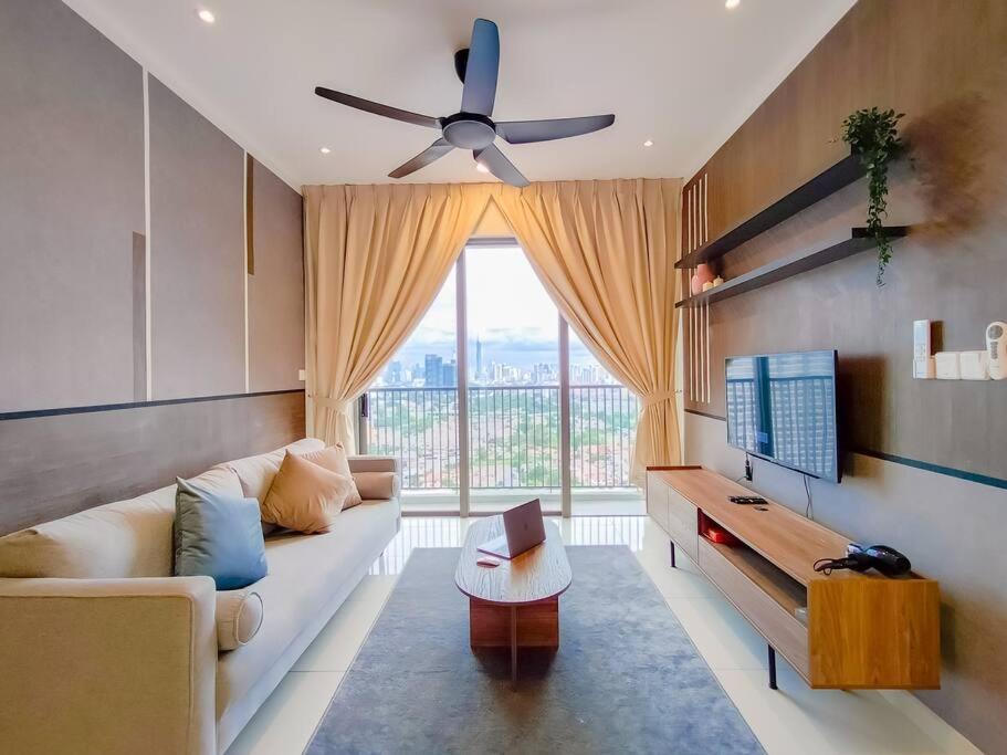 Kenwingston Platz Signature By Manhattan Group * Kuala Lumpur