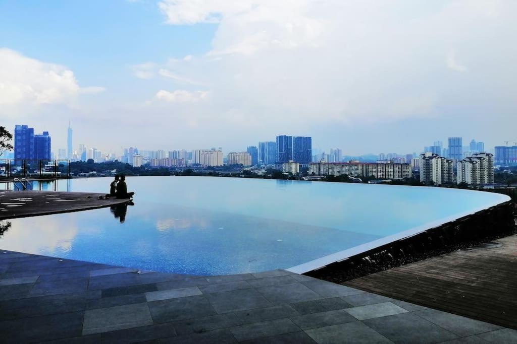 Kenwingston Platz Signature By Manhattan Group * Kuala Lumpur